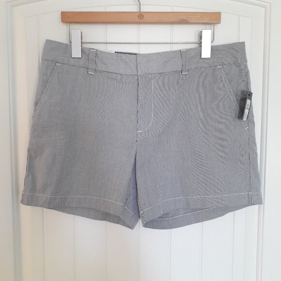 NWT Tommy Hilfiger Blue & White Striped Cotton Shorts 5" Inseam Size 12 - Picture 1 of 12